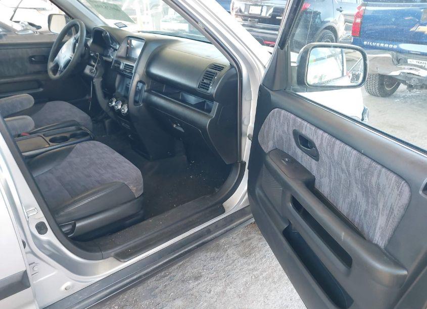 Photo 5 of 2003 Honda Cr-v LX (VIN JHLRD68443C005634)
