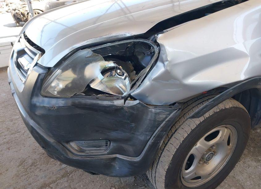 Photo 6 of 2003 Honda Cr-v LX (VIN JHLRD68443C005634)