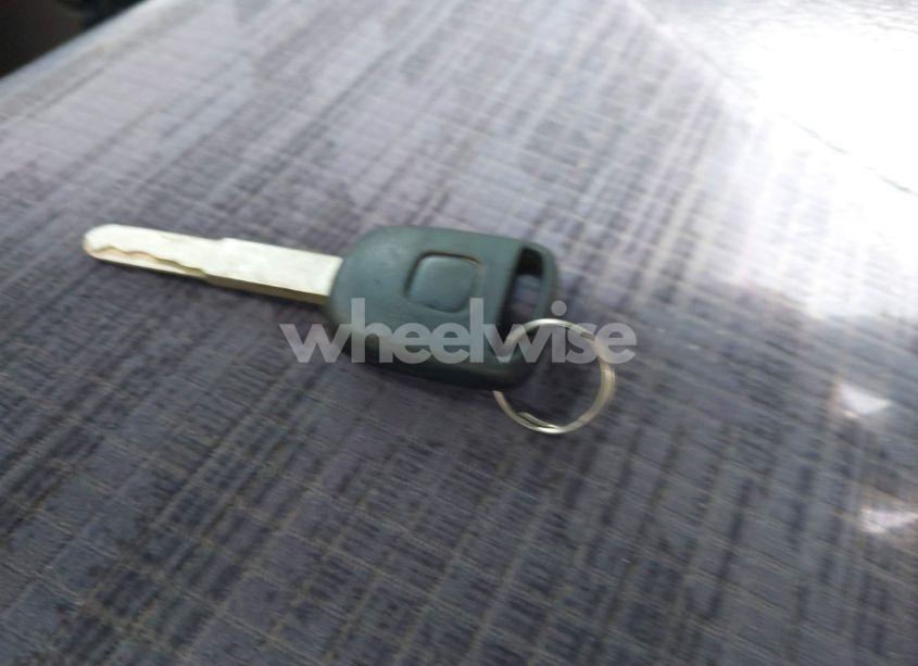 Photo 11 of 2004 Honda Cr-v LX (VIN JHLRD68444C011421)