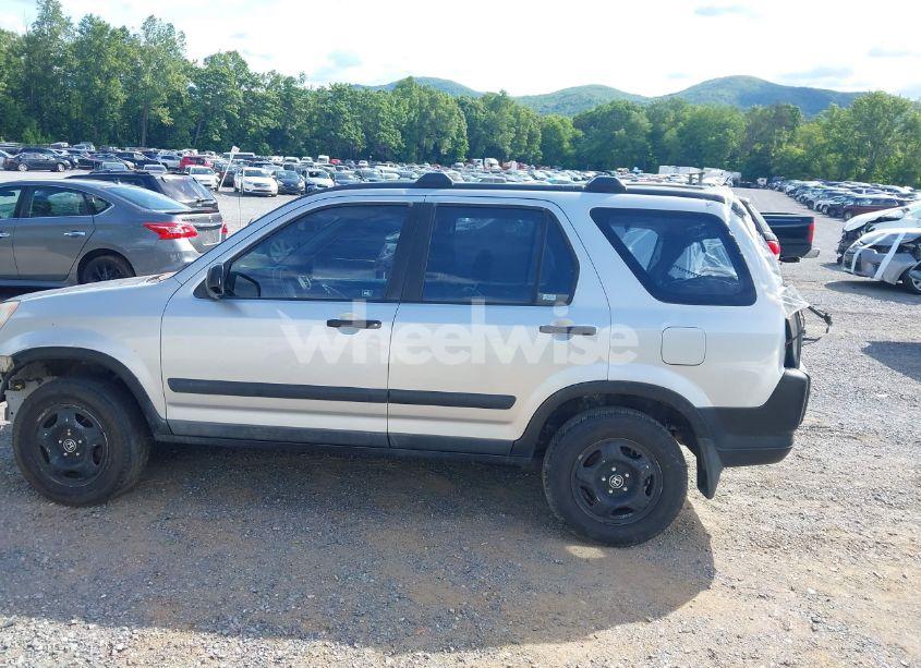 Photo 15 of 2003 Honda Cr-v LX (VIN JHLRD68453C010129)