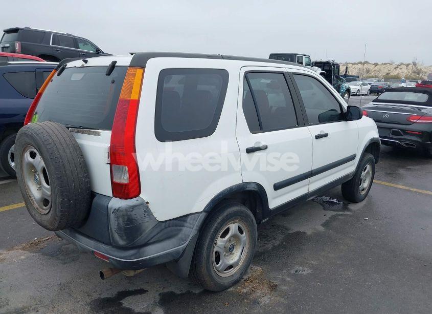 Photo 4 of 2002 Honda Cr-v LX (VIN JHLRD684X2C020797)