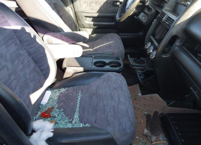 Photo 5 of 2003 Honda Cr-v LX (VIN JHLRD684X3C017609)