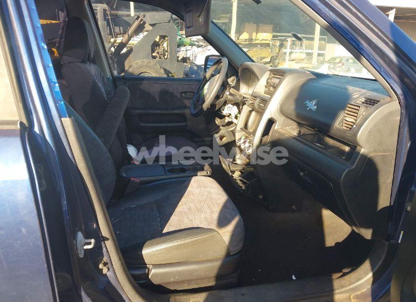 Photo 5 of 2002 Honda Cr-v LX (VIN JHLRD68512C016405)