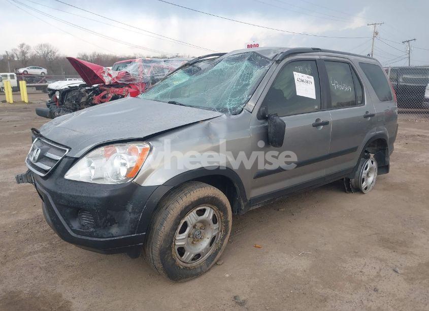 Photo 2 of 2005 Honda Cr-v LX (VIN JHLRD68515C015243)