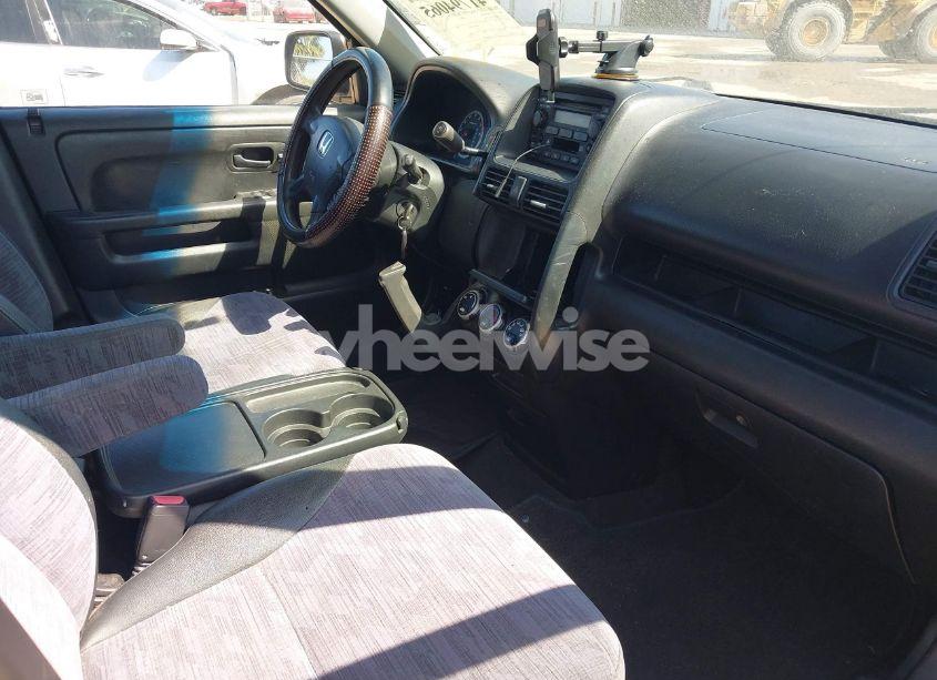 Photo 5 of 2002 Honda Cr-v LX (VIN JHLRD68522C013349)