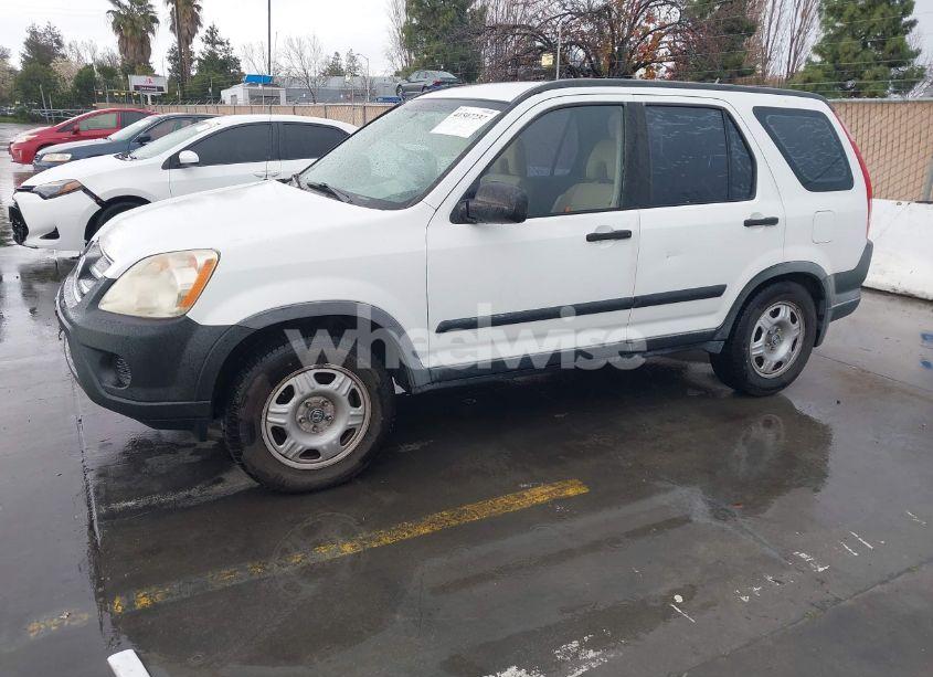 Photo 2 of 2005 Honda Cr-v LX (VIN JHLRD68525C007720)