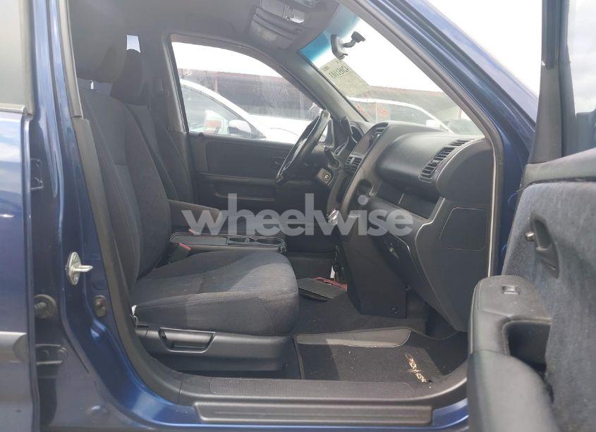 Photo 5 of 2005 Honda Cr-v LX (VIN JHLRD68525C012528)