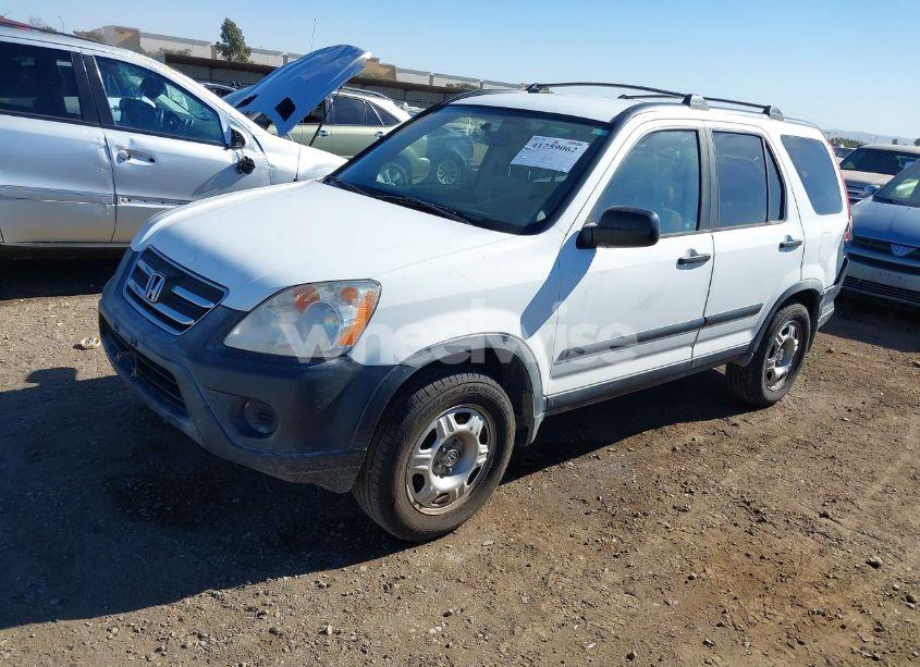 Photo 2 of 2005 Honda Cr-v LX (VIN JHLRD68525C015395)