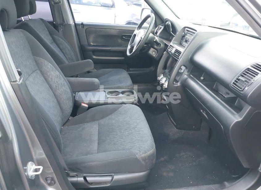 Photo 5 of 2005 Honda Cr-v LX (VIN JHLRD68545C003779)