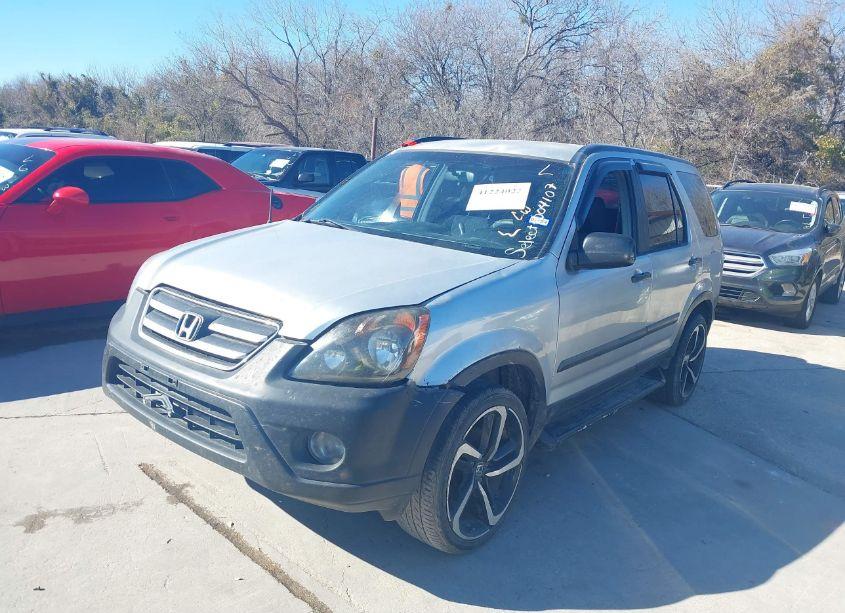 Photo 2 of 2005 Honda Cr-v LX (VIN JHLRD68545C004107)