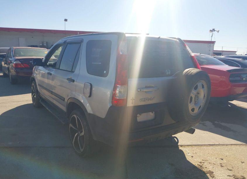 Photo 3 of 2005 Honda Cr-v LX (VIN JHLRD68545C004107)