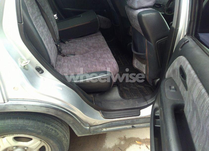 Photo 8 of 2002 Honda Cr-v LX (VIN JHLRD68552C024359)