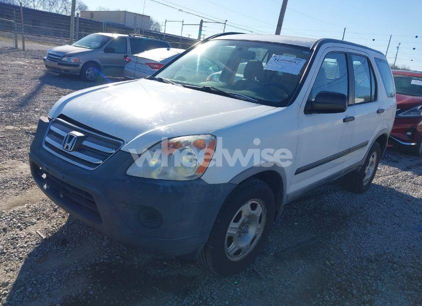 Photo 2 of 2005 Honda Cr-v LX (VIN JHLRD68555C014015)