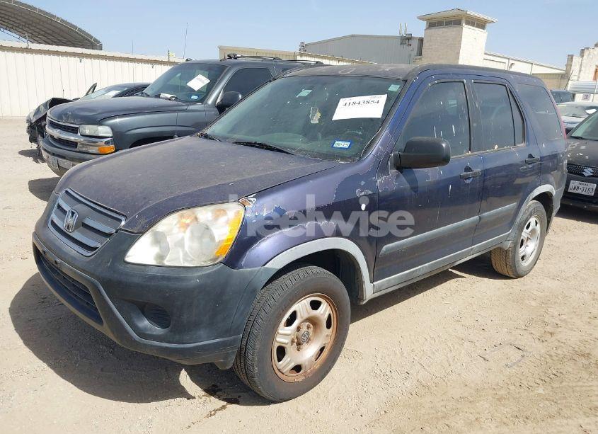 Photo 2 of 2005 Honda Cr-v LX (VIN JHLRD68565C010765)