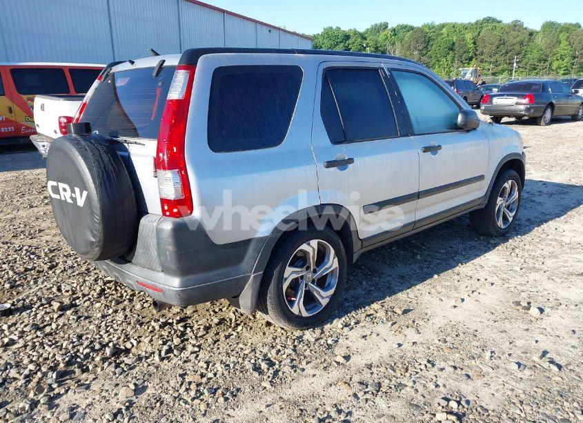 Photo 4 of 2005 Honda Cr-v LX (VIN JHLRD68575C012203)