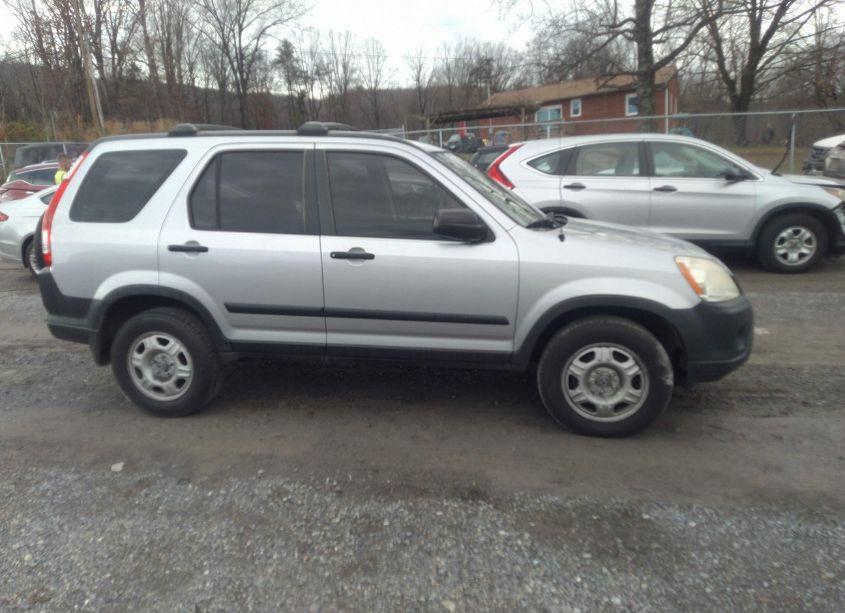 Photo 13 of 2005 Honda Cr-v LX (VIN JHLRD68585C010864)