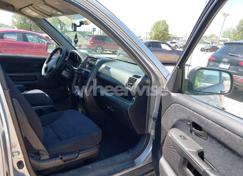 Photo 5 of 2005 Honda Cr-v LX (VIN JHLRD68595C018049)