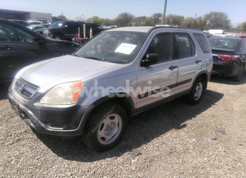 Photo 2 of 2002 Honda Cr-v LX (VIN JHLRD685X2C022199)