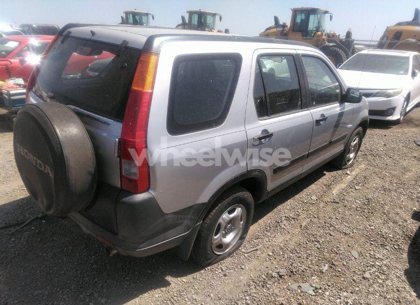 Photo 4 of 2002 Honda Cr-v LX (VIN JHLRD685X2C022199)