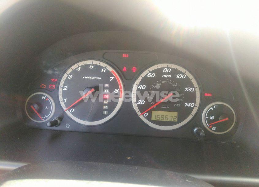 Photo 7 of 2002 Honda Cr-v LX (VIN JHLRD685X2C022199)