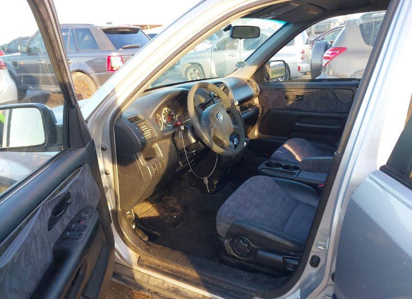 Photo 5 of 2004 Honda Cr-v LX (VIN JHLRD685X4C000092)