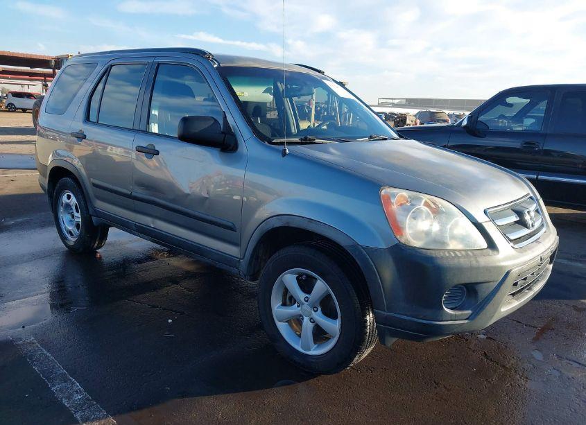 2005 Honda Cr-v LX (VIN JHLRD685X5C010798) main photo