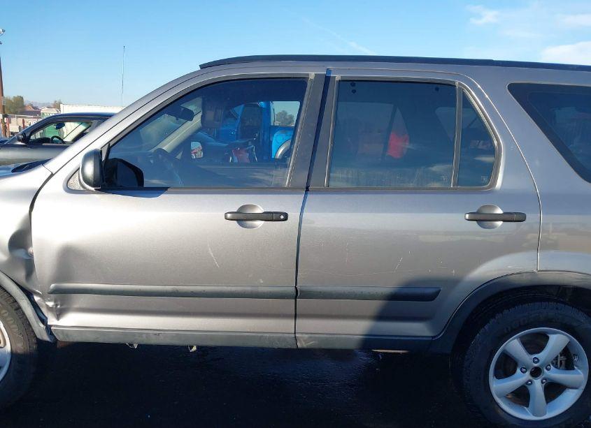 Photo 14 of 2005 Honda Cr-v LX (VIN JHLRD685X5C010798)