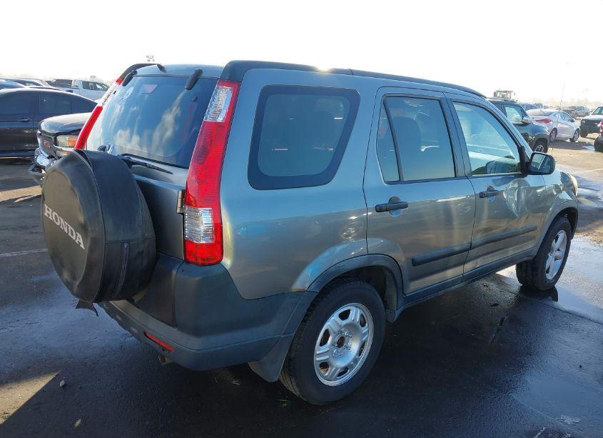 Photo 4 of 2005 Honda Cr-v LX (VIN JHLRD685X5C010798)