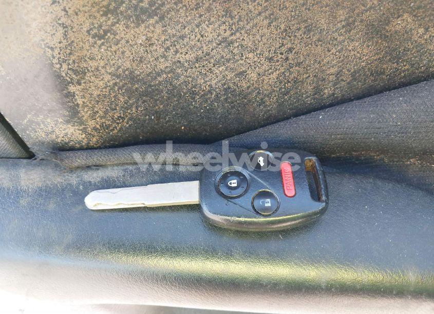 Photo 11 of 2005 Honda Cr-v LX (VIN JHLRD685X5C010946)