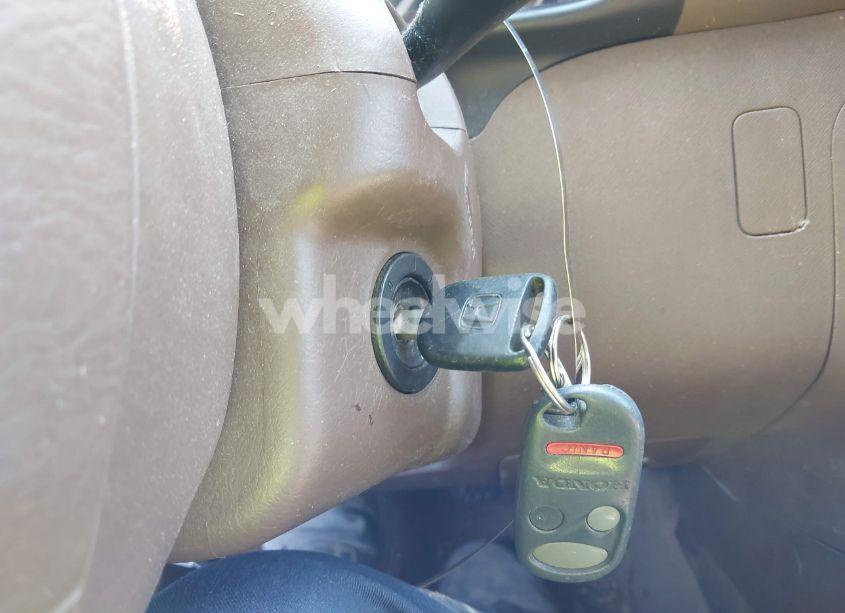 Photo 11 of 2002 Honda Cr-v EX (VIN JHLRD77842C005741)