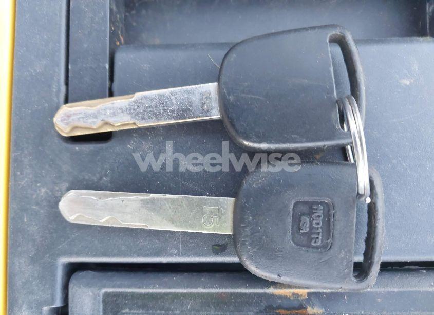 Photo 11 of 2002 Honda Cr-v LX (VIN JHLRD78402C029983)