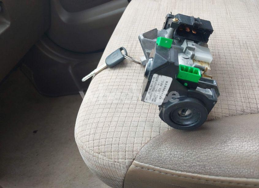 Photo 12 of 2002 Honda Cr-v LX (VIN JHLRD78492C058964)