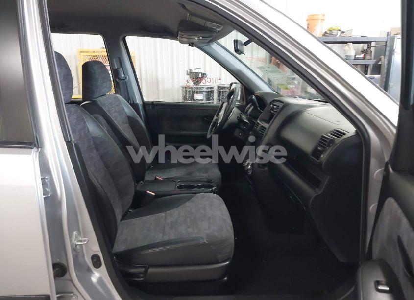 Photo 5 of 2003 Honda Cr-v LX (VIN JHLRD78493C049036)