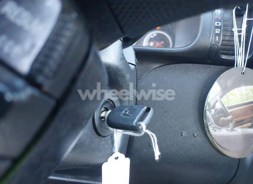 Photo 11 of 2002 Honda Cr-v LX (VIN JHLRD784X2C030722)