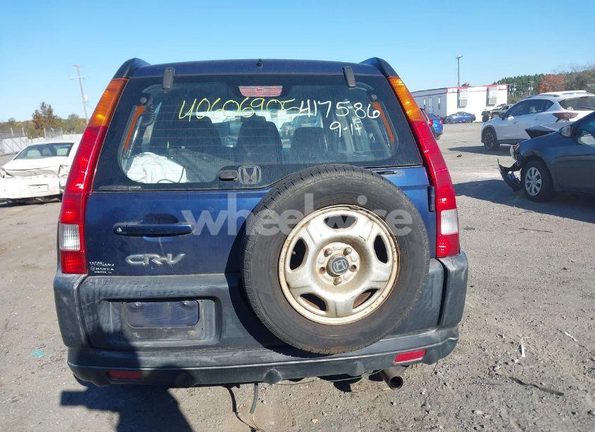 Photo 16 of 2002 Honda Cr-v LX (VIN JHLRD784X2C030722)