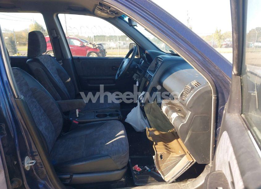 Photo 5 of 2002 Honda Cr-v LX (VIN JHLRD784X2C030722)