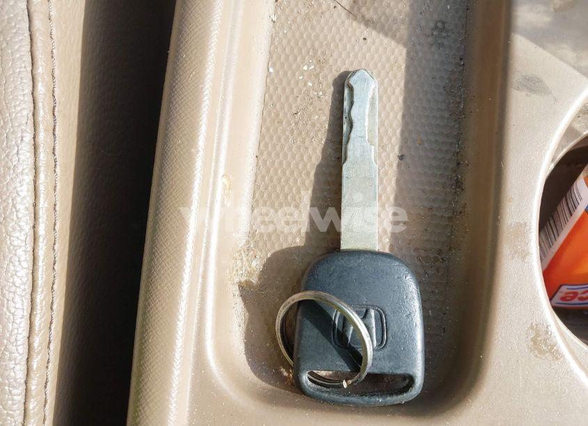 Photo 11 of 2002 Honda Cr-v LX (VIN JHLRD78502C045822)