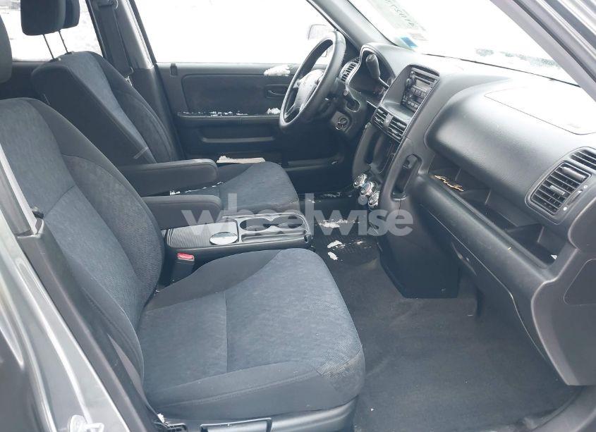 Photo 5 of 2006 Honda Cr-v LX (VIN JHLRD78506C041162)