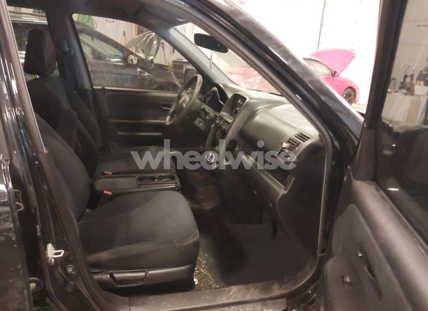 Photo 5 of 2005 Honda Cr-v LX (VIN JHLRD78525C051447)