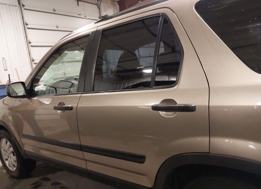 Photo 14 of 2005 Honda Cr-v LX (VIN JHLRD78535C054115)