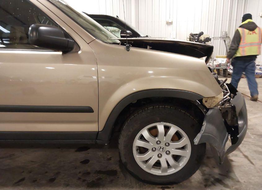 Photo 17 of 2005 Honda Cr-v LX (VIN JHLRD78535C054115)