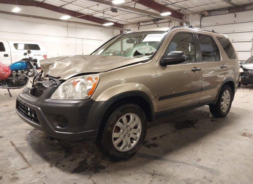 Photo 2 of 2005 Honda Cr-v LX (VIN JHLRD78535C054115)