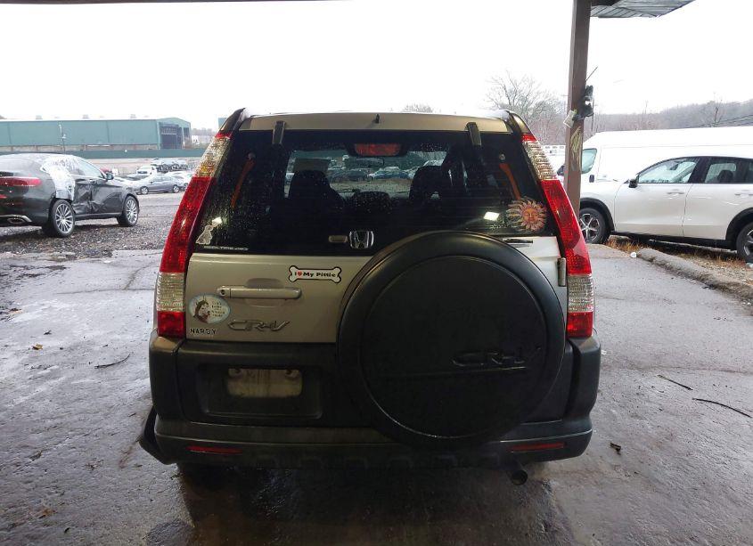 Photo 16 of 2005 Honda Cr-v LX (VIN JHLRD78545C045715)