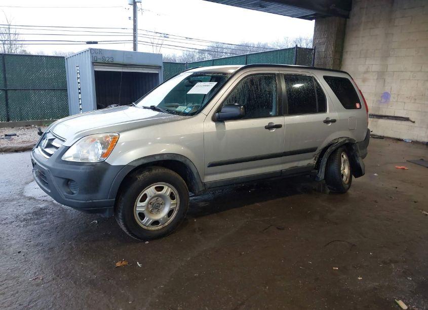 Photo 2 of 2005 Honda Cr-v LX (VIN JHLRD78545C045715)