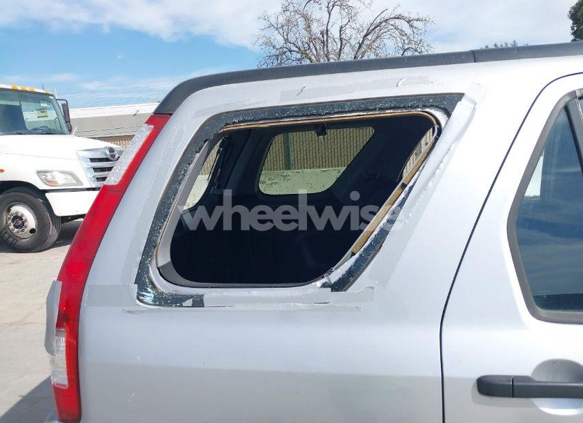 Photo 12 of 2005 Honda Cr-v LX (VIN JHLRD78545C046492)