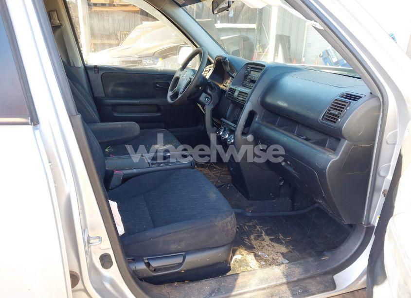 Photo 5 of 2005 Honda Cr-v LX (VIN JHLRD78555C052043)