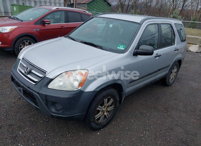 Photo 2 of 2005 Honda Cr-v LX (VIN JHLRD78575C006309)