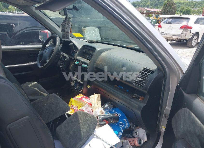 Photo 5 of 2002 Honda Cr-v EX (VIN JHLRD78802C007761)