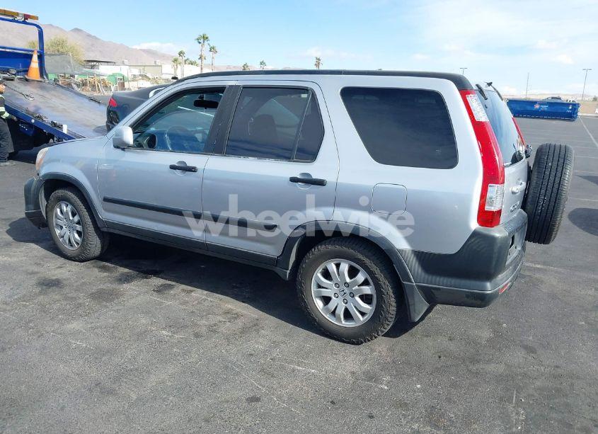 Photo 3 of 2005 Honda Cr-v EX (VIN JHLRD78815C018949)