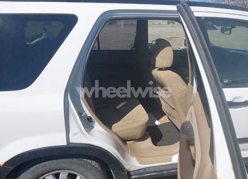 Photo 8 of 2005 Honda Cr-v EX (VIN JHLRD78825C061681)